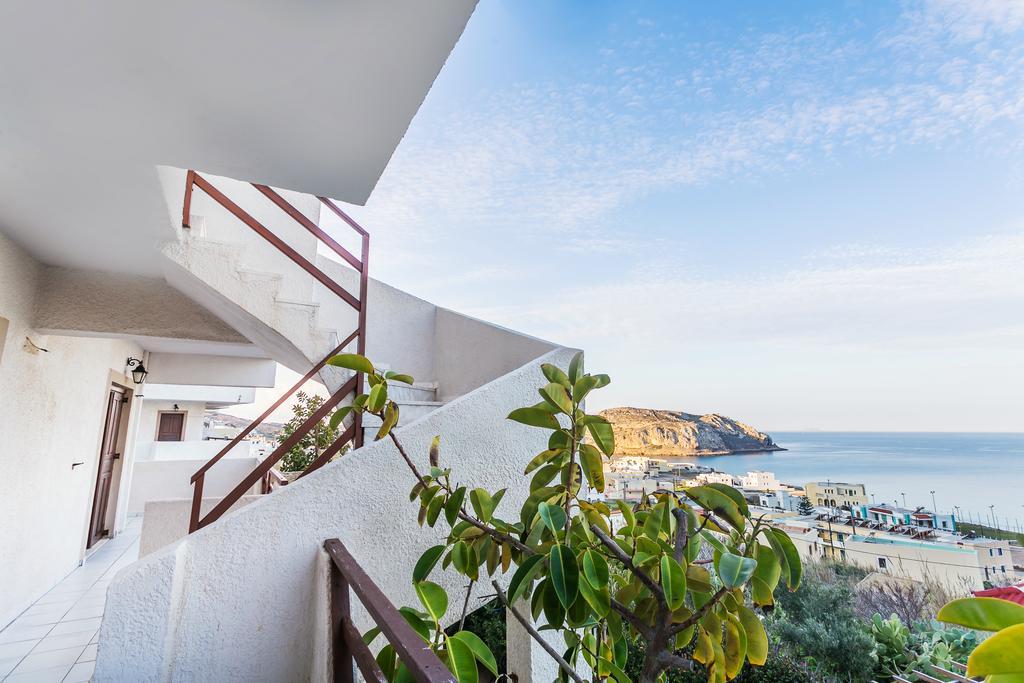 Yiannis Ηotel Foiníkion Exterior photo