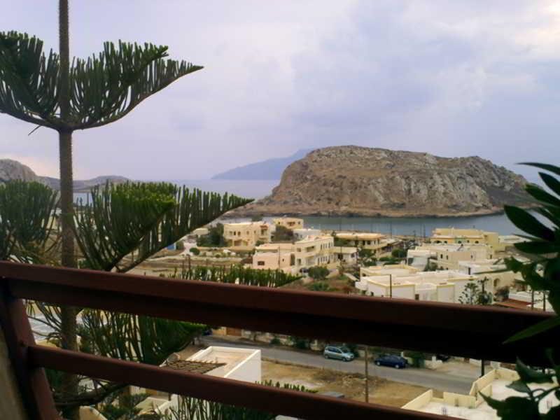 Yiannis Ηotel Foiníkion Exterior photo