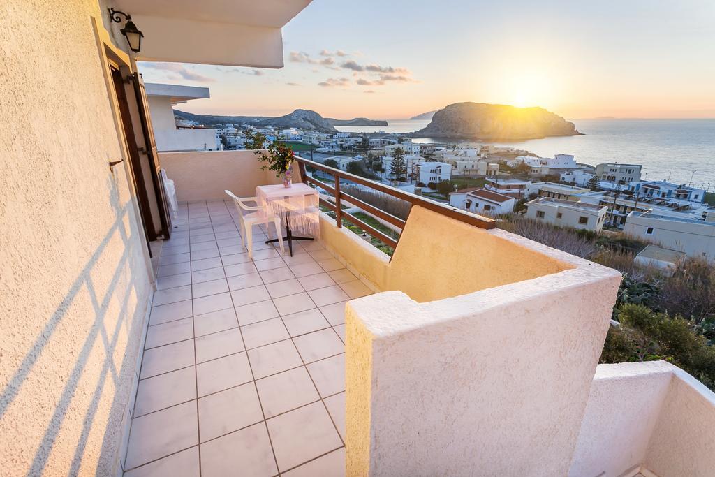 Yiannis Ηotel Foiníkion Exterior photo