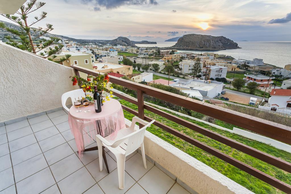 Yiannis Ηotel Foiníkion Exterior photo