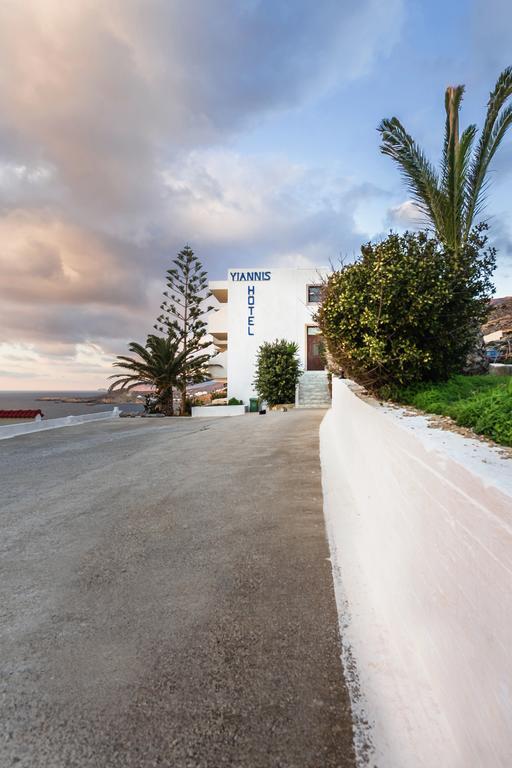 Yiannis Ηotel Foiníkion Exterior photo